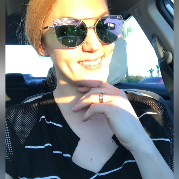 EUC Volcom Mesh Detail Striped Short Sleeve Tee - Picture 2 of 5